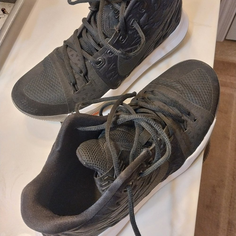 Nike Kyrie Irving Zoom